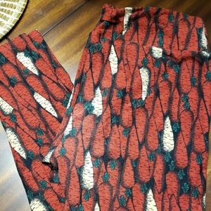 LuLaRoe Leggings Tall and Curvy